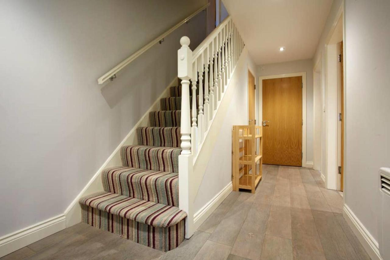 - The Burton Stone - With Parking *